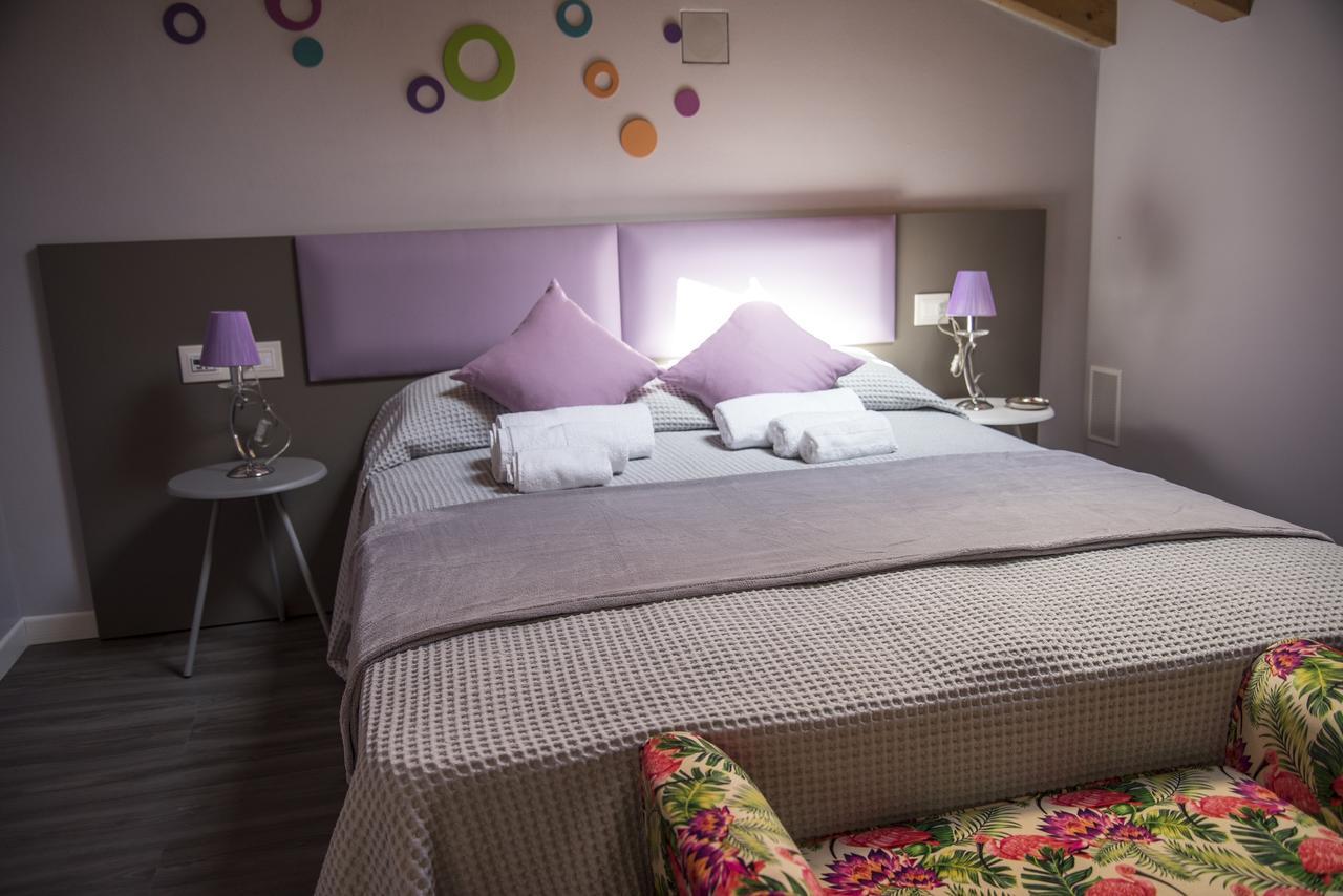 Michela Bb & Relais Bed & Breakfast Lonato Eksteriør bilde